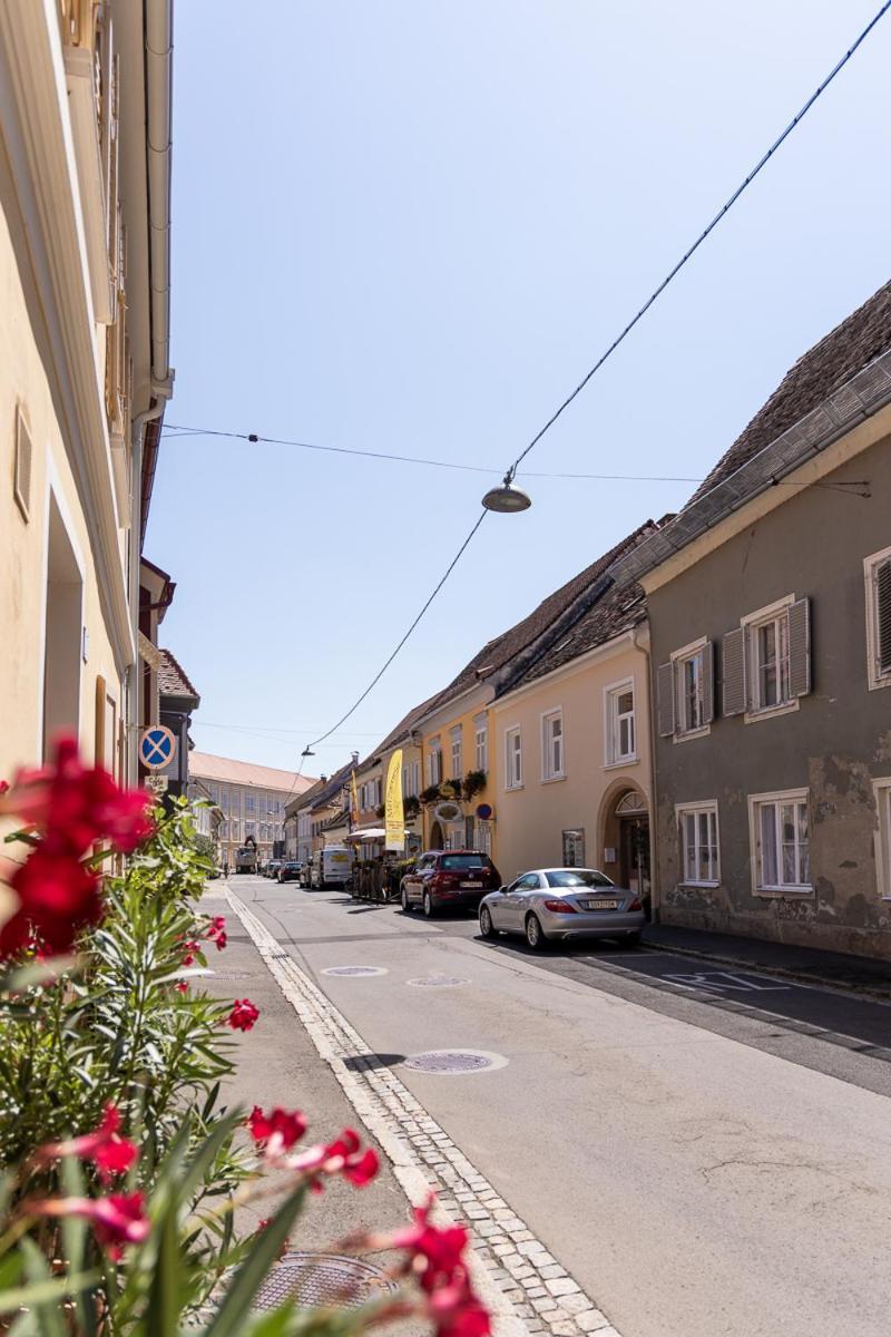 Stadt Emma Apartmán
